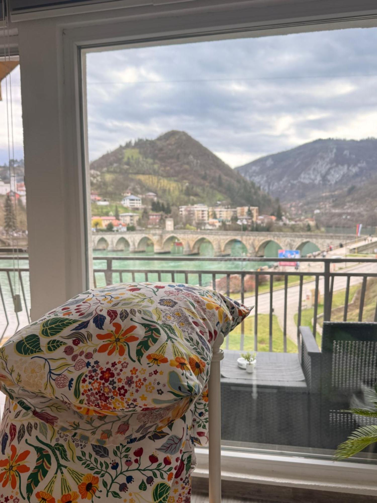 Appartamento Ive Andrica 3 Višegrad Esterno foto